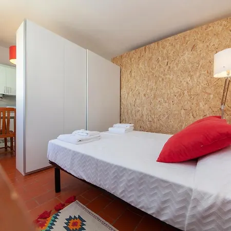 B12 - Pool And Sun Apartment *